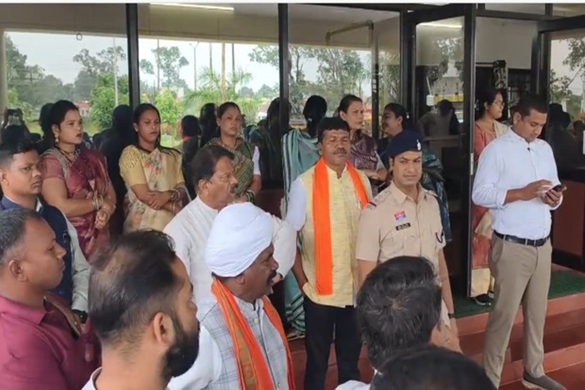 Narayanpur News: BJP जनप्रतिनिधियों ने कही सामूहिक इस्तीफा देने की बात, CM साय को लिखा पत्र…जानें पूरा मामला