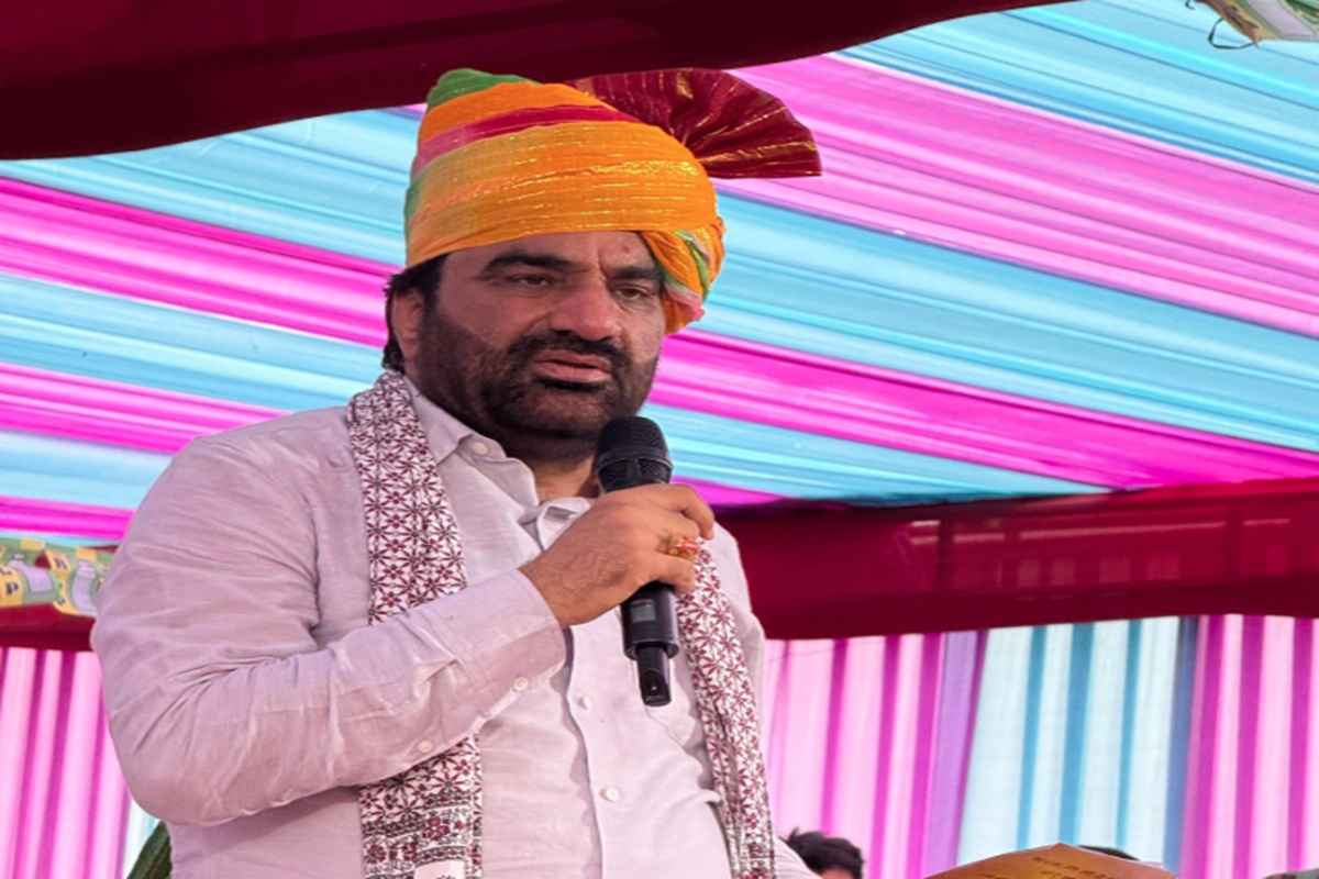 Hanuman Beniwal:  सांसद हनुमान बेनीवाल को लगा बड़ा झटका, बिजली विभाग ने काटा कनेक्शन, तो सरकार पर लगाए ये गंभीर आरोप