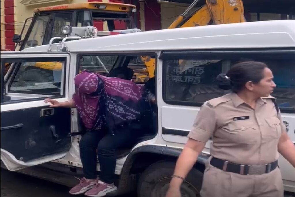 Sex Racket Busted In Indore/Image Credit: IBC24