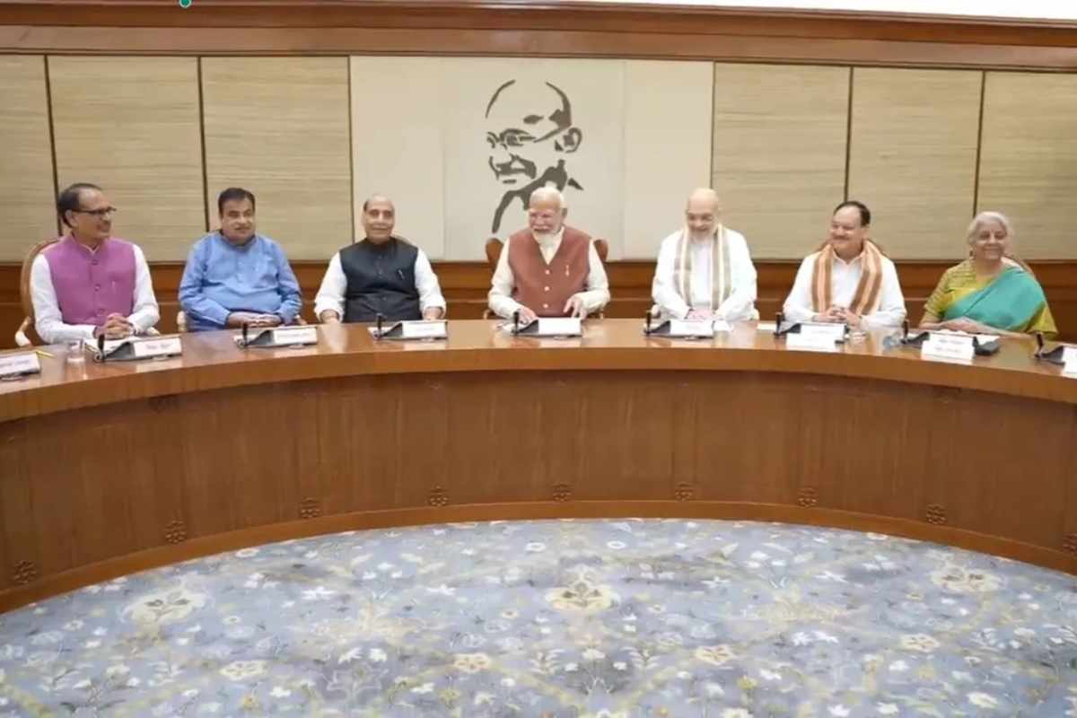 Modi Cabinet Meeting Today Decision: मोदी सरकार ने किसानों को रक्षाबंधन से पहले दी बड़ी सौगात, कैबिनेट बैठक में अन्नदाताओं के हित में लिए अहम फैसले