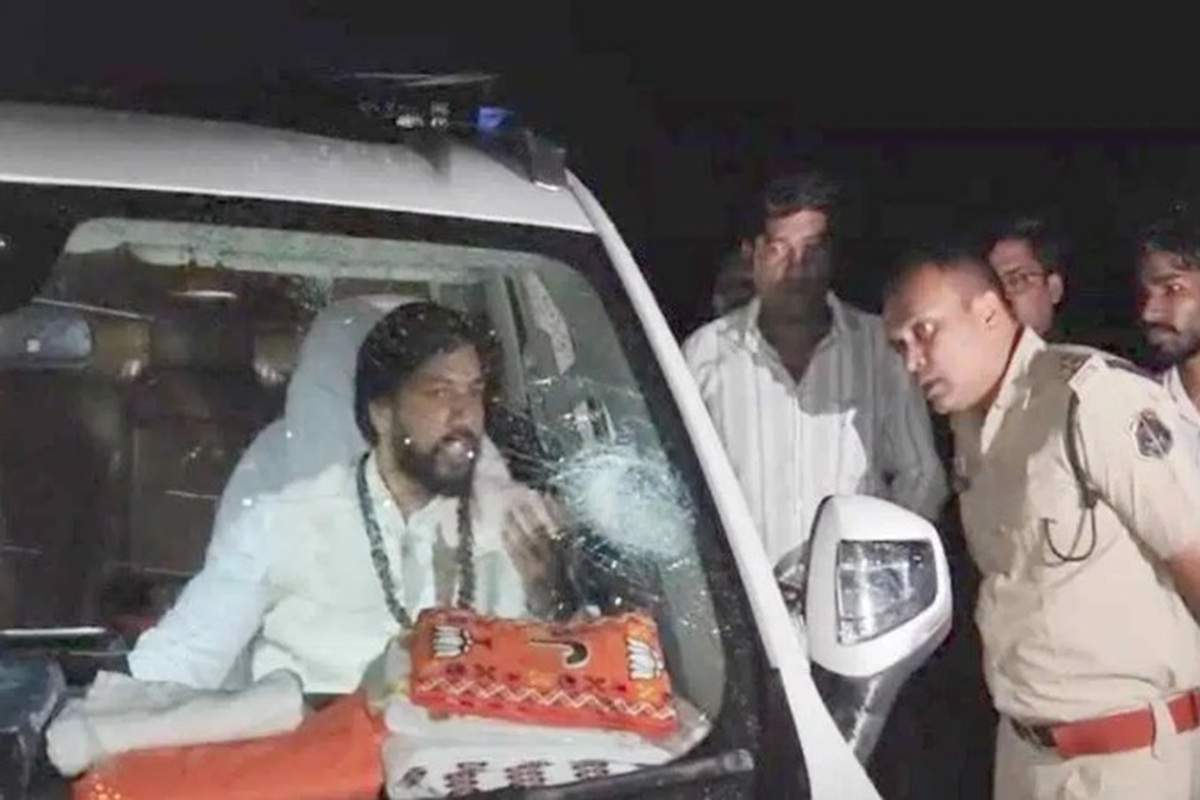 Raipur News: आरंग विधायक खुशवंत साहेब की गाड़ी पर पथराव: कांग्रेस अध्यक्ष दीपक बैज ने बताई बड़ी वजह
