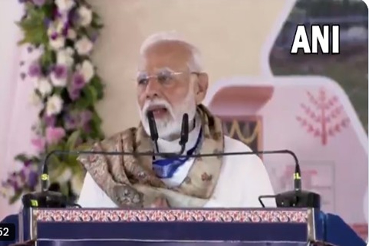 PM Modi in Bihar: मोतिहारी से PM मोदी ने किया चुनावी शंखनाद; कहा “कांग्रेस-राजद गठजोड़ की बुरी नीयत से बिहार की रक्षा करना जरूरी”