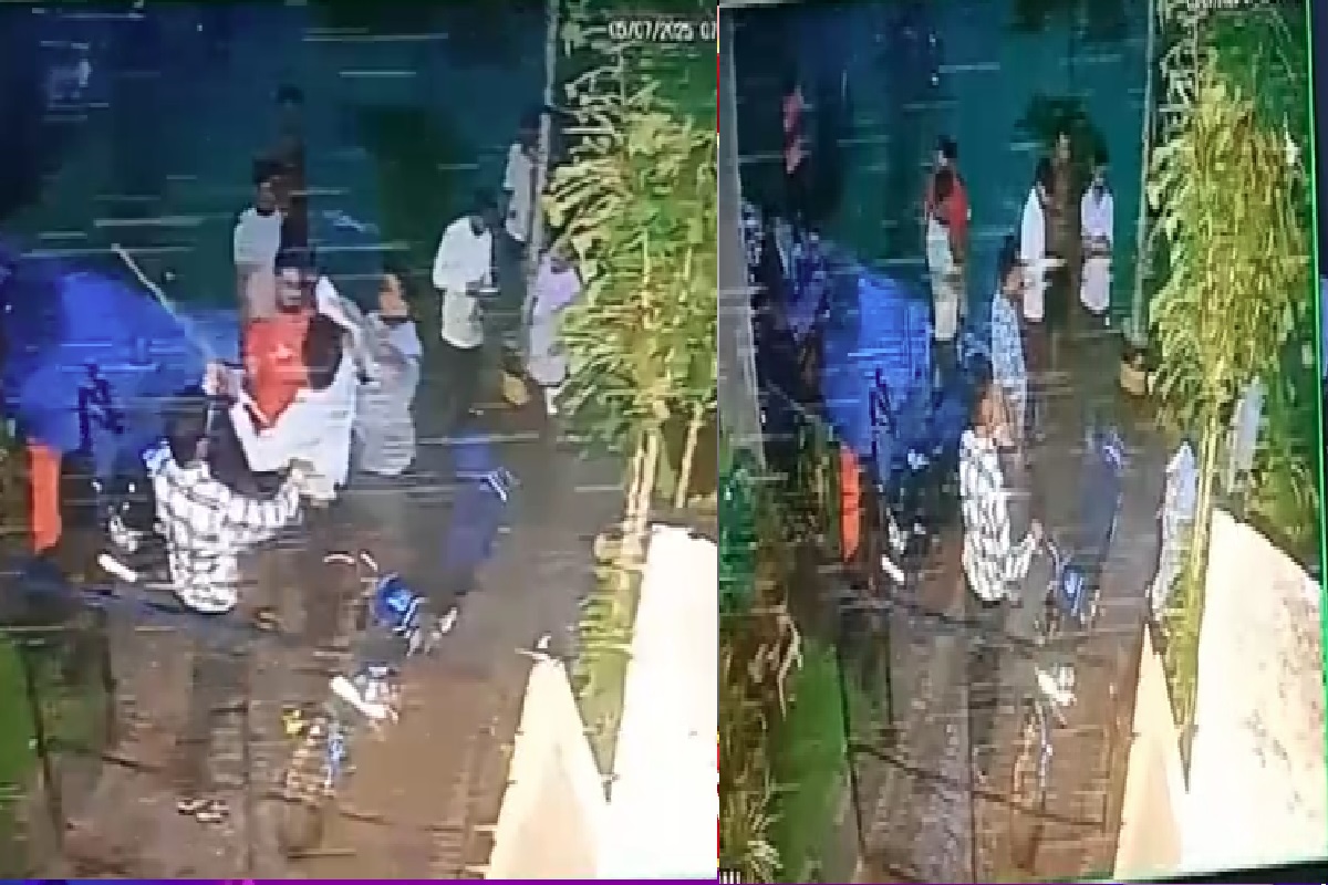 Raipur Crime News: तीन युवकों ने पड़ोसी से की मारपीट, जमकर मचाया हुड़दंग, CCTV में कैद हुई वारदात