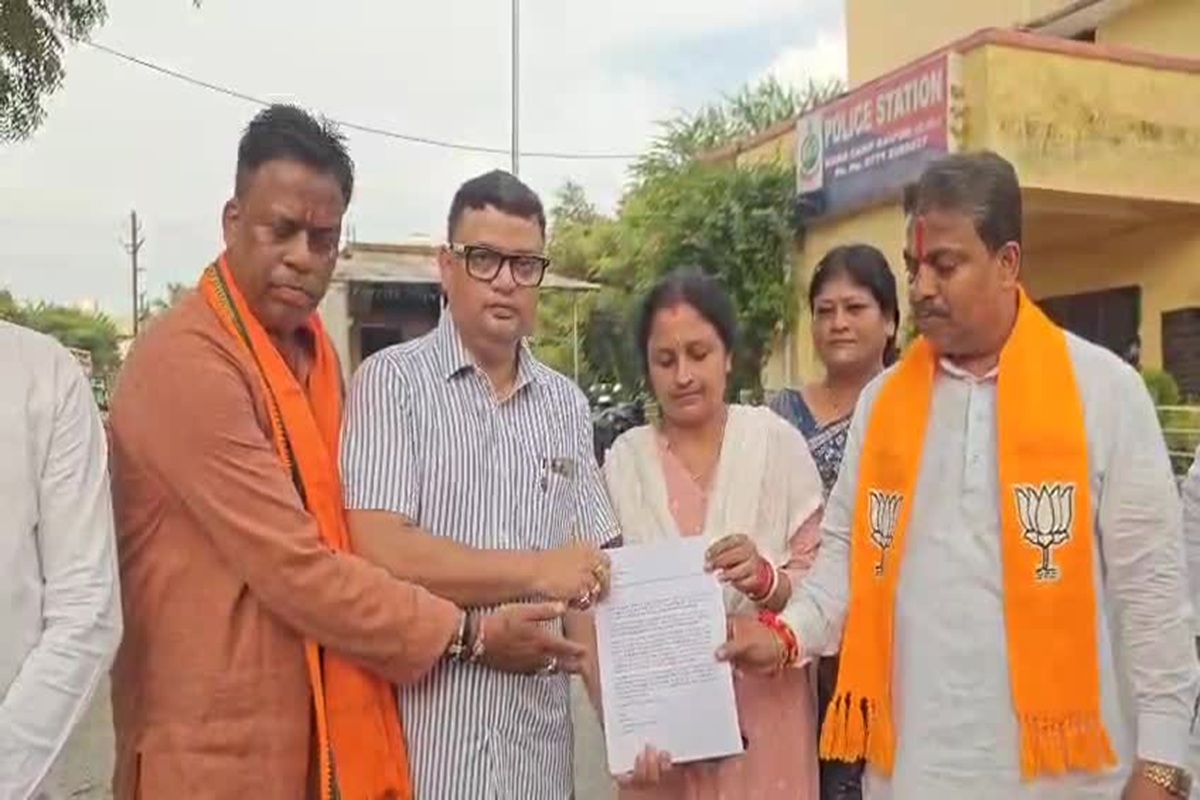 Raipur News: रायपुर में TMC सांसद महुआ मोइत्रा के खिलाफ शिकायत, अमित शाह के सिर काटने वाले बयान पर भड़की बीजेपी