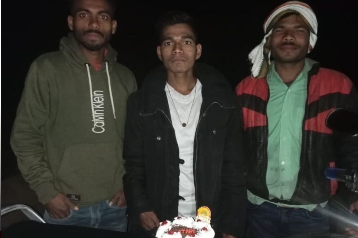 Bhopal News: राजधानी में सनसनीखेज वारदात, नौकरी से लौट रहे B.Tech छात्र की सरेराह चाकू मारकर हत्या, आरोपी फरार