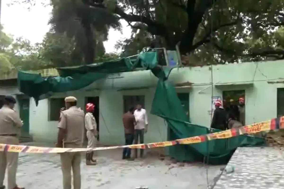 Today News and Live Updates: दिल्ली में हुमायूं के मकबरे के पास दरगाह की गिरी छत, 6 लोगों की मौत, कई लोगों के दबे होने की आशंका