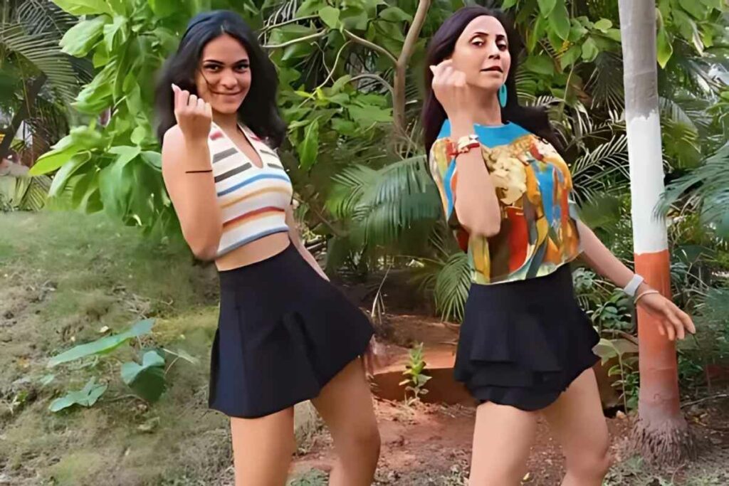 Gautami Kapoor Sex Toy Video: 'बेटी को 16वें बर्थडे पर सेक्स टॉय गिफ्ट करना चाहती थी...आज मेरी बेटी, तारीफ करती है' / Image Source: Instagram