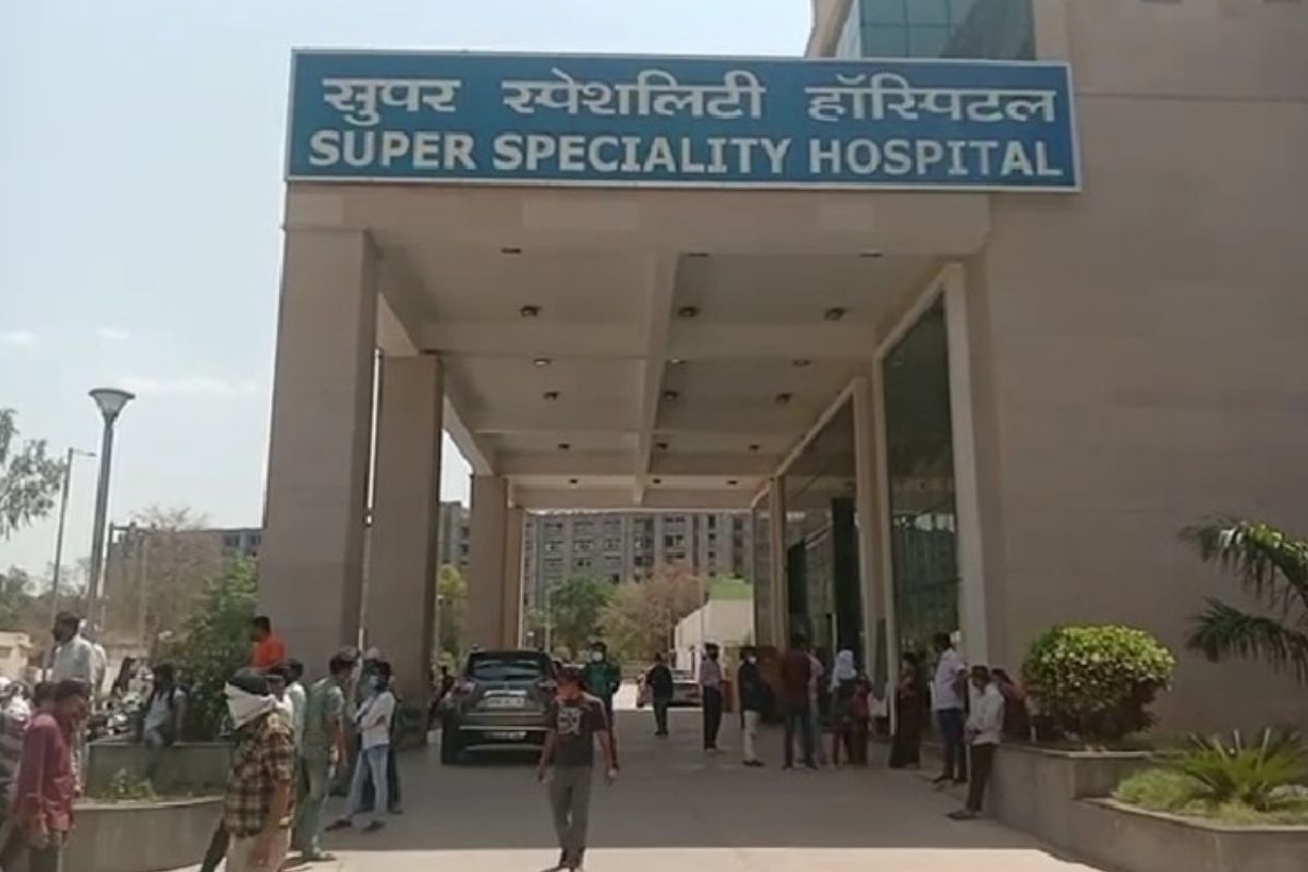 Gwalior News: सुपर स्पेशलिटी हॉस्पिटल में फिर गिरा फॉल सीलिंग, मची अफरा-तफरी, बच्ची घायल, 6 साल में 10वीं बार हादसा