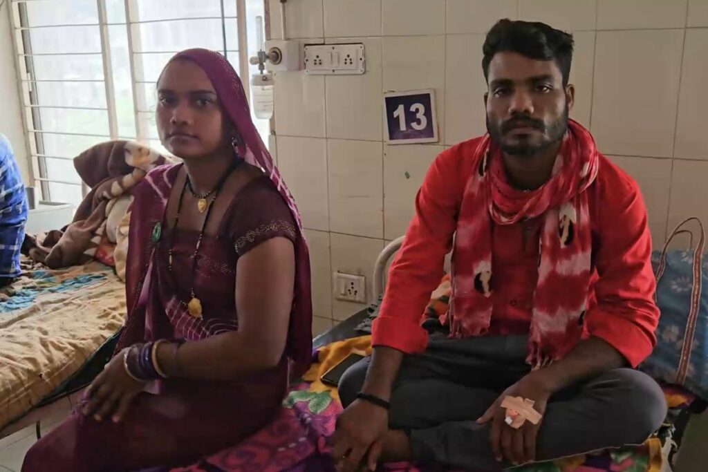 MP Crime, third degree torture Mandla, police brutality in MP, Mandla SP complaint, Jay Singh Yadav accused, Mandla police torture, custodial violence Mandla, couple tortured by police, police misconduct India, Mandla viral news,