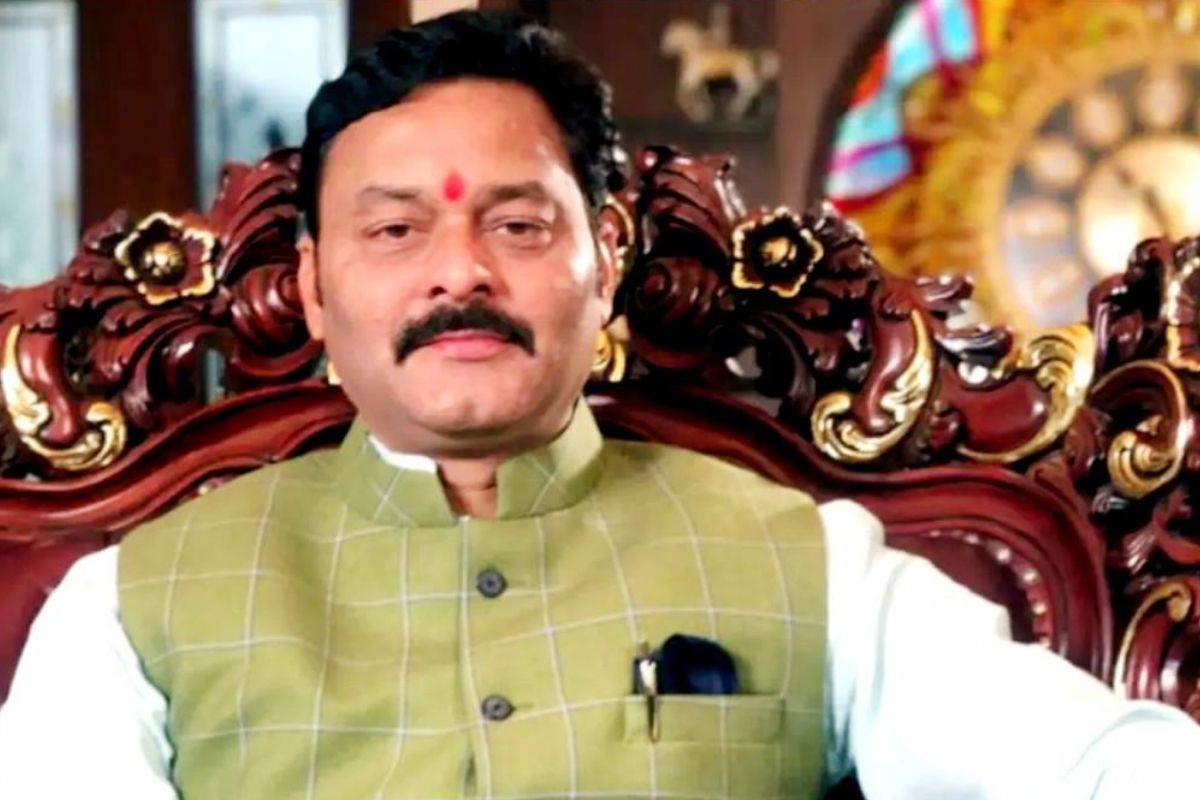 MP News: बीजेपी विधायक की बढ़ी मुश्किलें! MLA पर 500 करोड़ की रॉयल्टी चोरी का आरोप, सरकार ने विधानसभा में किया खुलासा