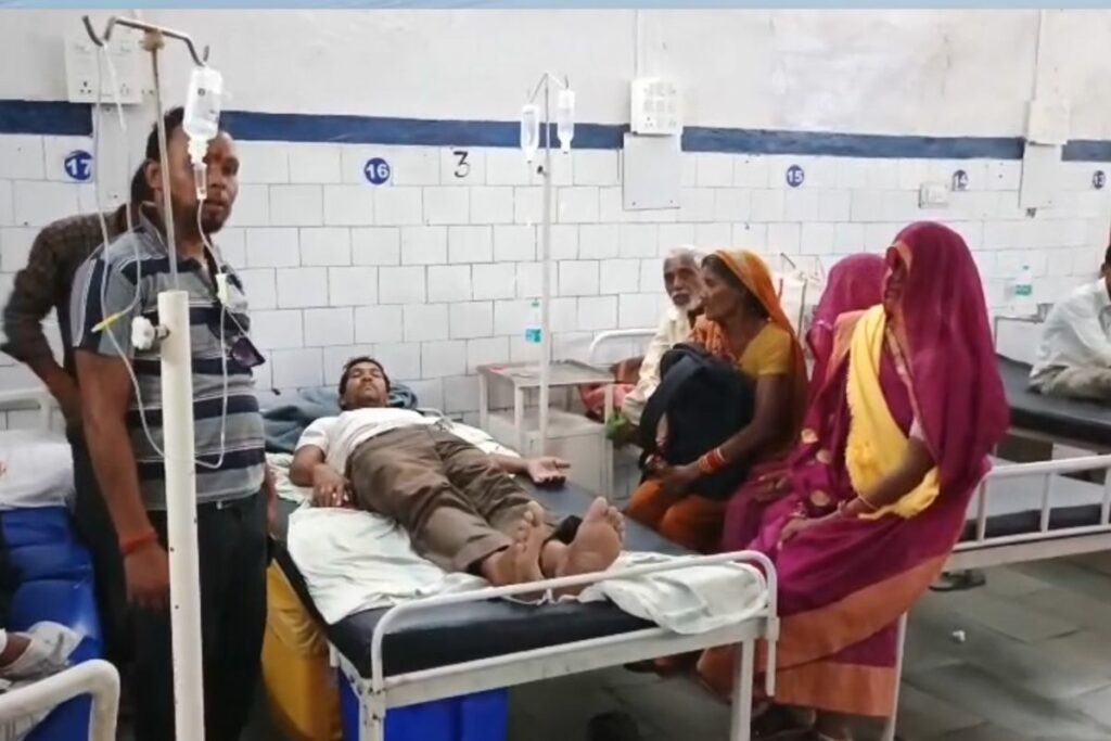 Panna News, Panna Teacher Robbery, Pawai Robbery Incident, Karhi Road Loot News, Gayatri Nagar Panna Crime, Madhya Pradesh Robbery Case, Government Teacher Beaten Panna, Rajendra Kondar Robbery, Panna Late Night Loot, MP Loot with Gun Threat,