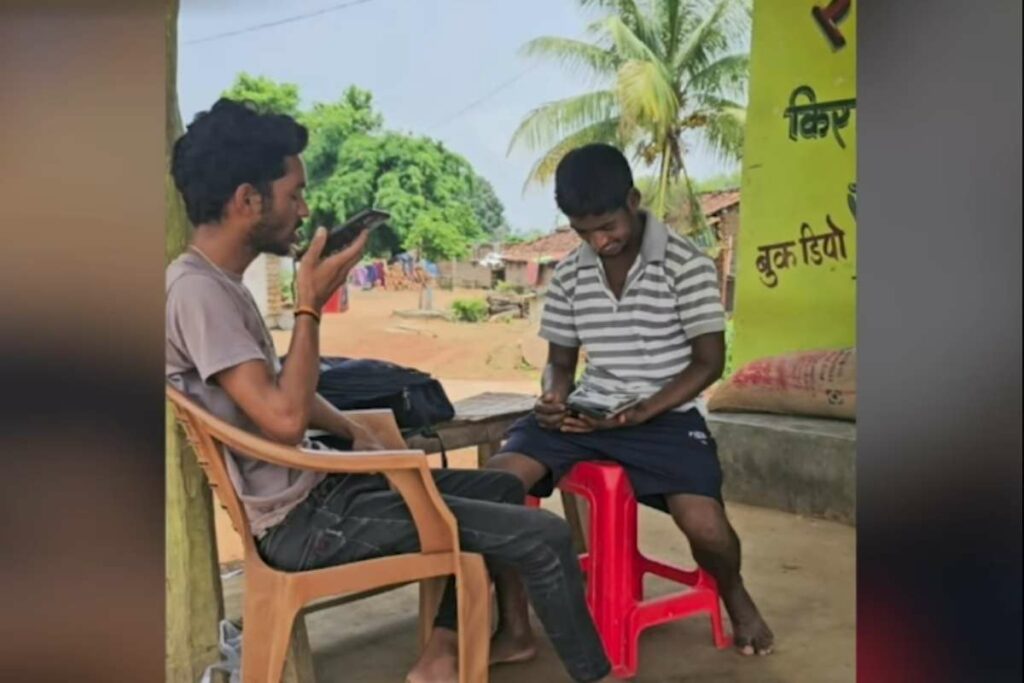 Virat Kohli Call to Chhattisgarh's Boy: गरियाबंद के लड़के को विराट कोहली, एबी डी विलियर्स जैसे दिग्गज खिलाड़ियों ने किया फोन / Image Source: IBC24