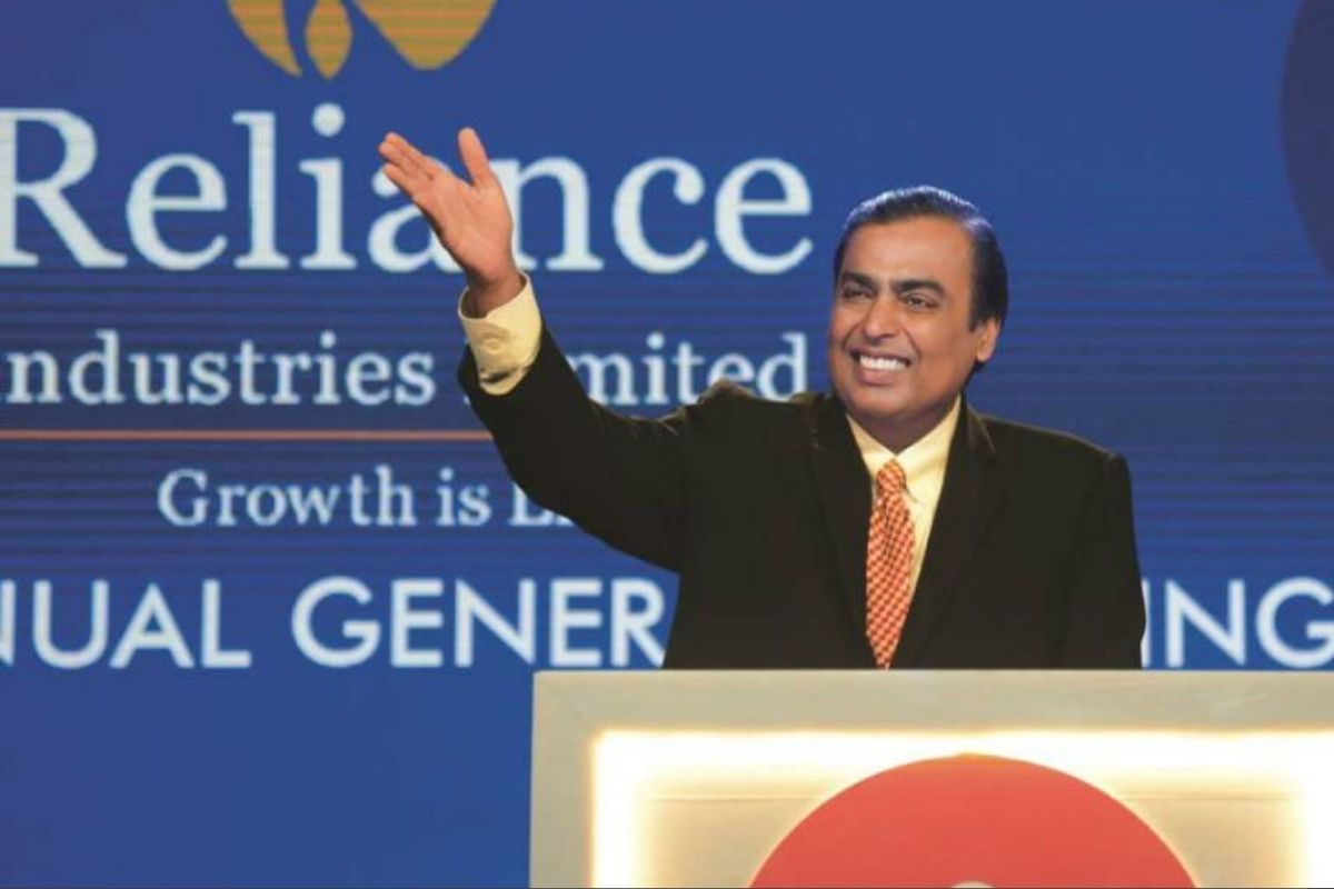 Reliance: रिलायंस ने सरकारी खजाने में जमा किए 2.10 लाख करोड़, 10 साल में शेयरधारकों की संपत्ति 5 गुना बढ़ी