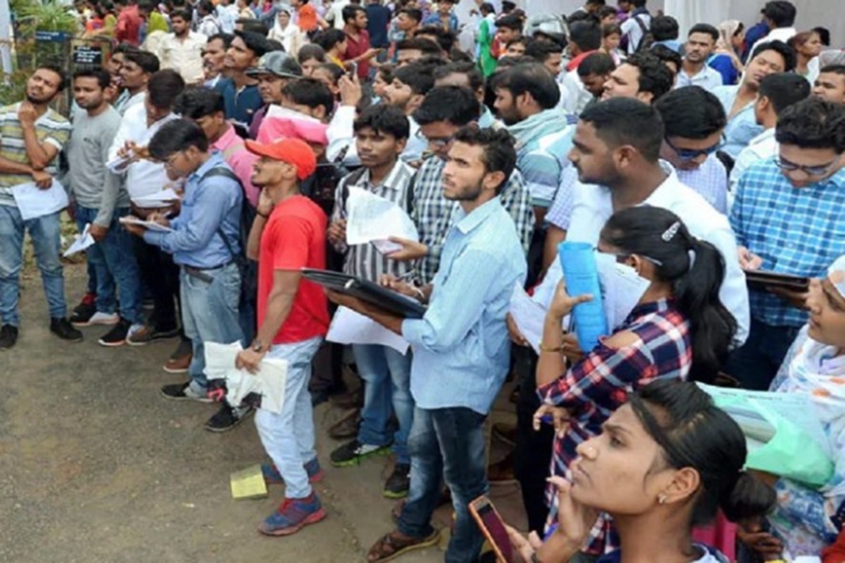 CG GUEST LECTURER CONTROVERSY: अतिथि व्याख्याता भर्ती के नए नियम से बवाल, छत्तीसगढ़ के बेरोजगार युवाओं में भारी नाराजगी, आंदोलन की दी चेतावनी