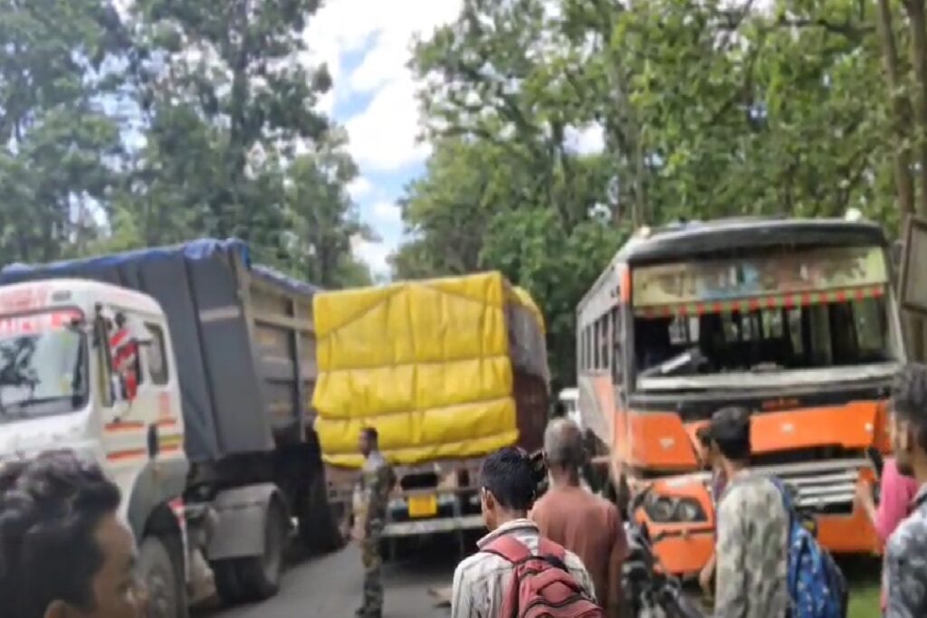 Balrampur Road Accident News/Image Credit: IBC24