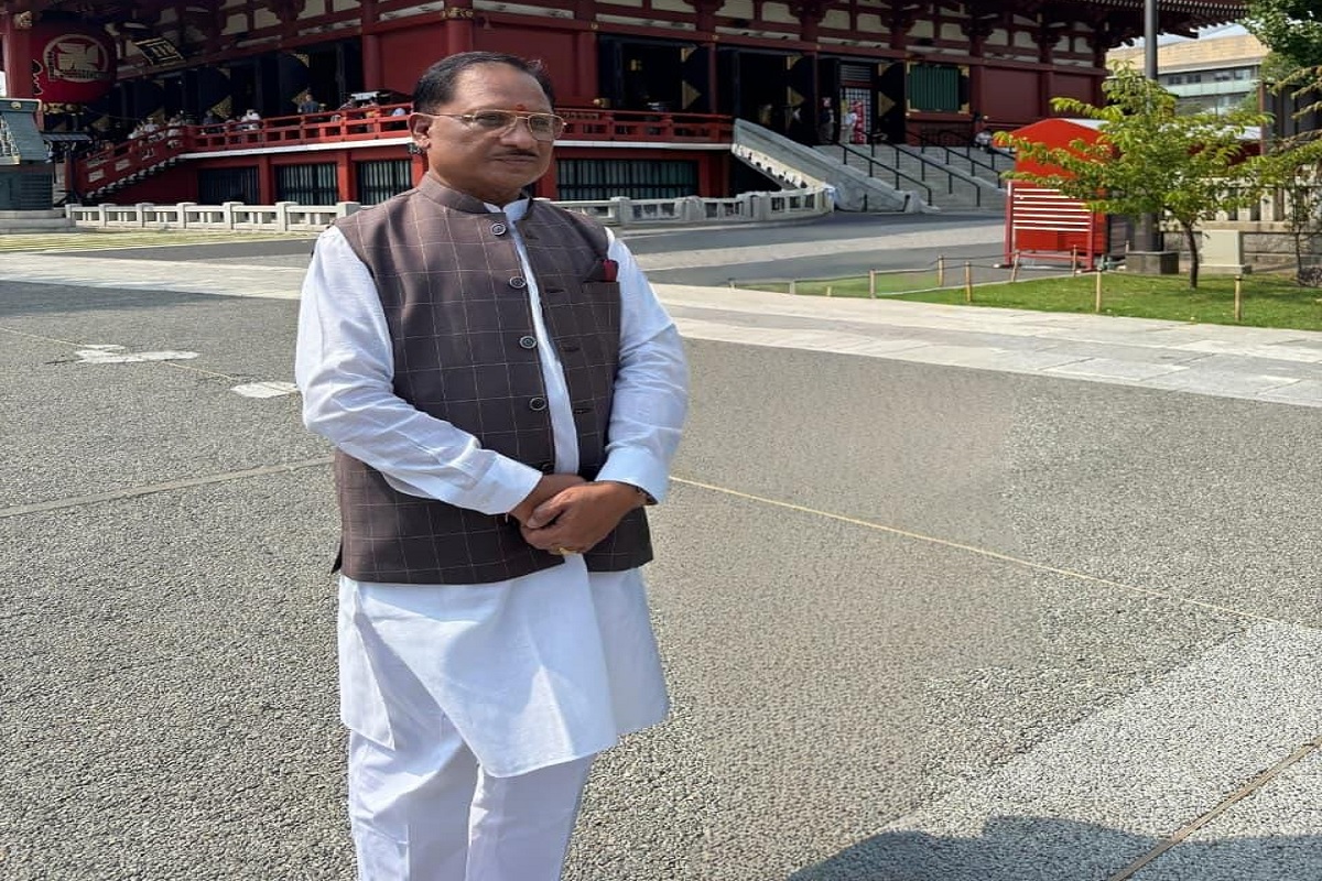 CG News: जापान पहुंचे सीएम साय, टोक्यो स्थित ऐतिहासिक असाकुसा मंदिर में की पूजा-अर्चना, की प्रदेशवासियों के खुशहाली और समृद्धि की कामना