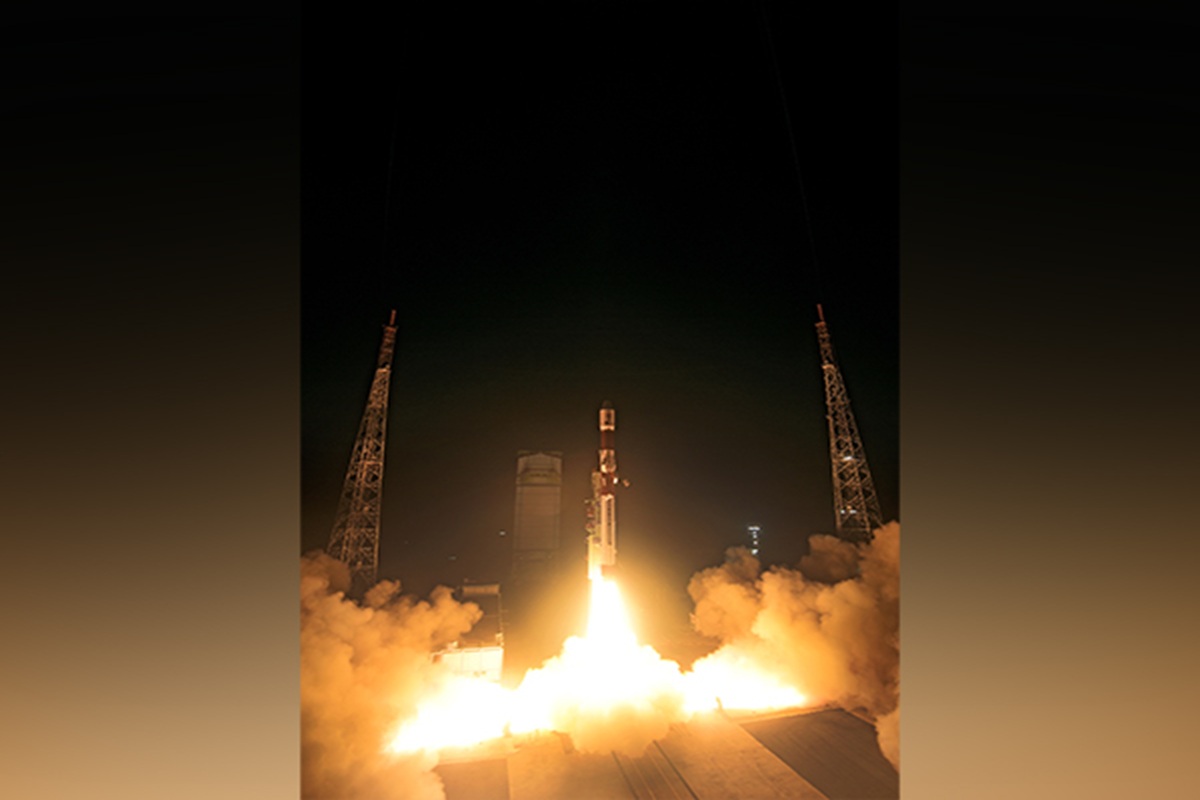 ISRO का नया कमाल! सीधे अंतरिक्ष से कनेक्ट होगा स्मार्टफोन, सैटेलाइट ब्लॉक-2 ब्लूबर्ड से हैरान दुनिया