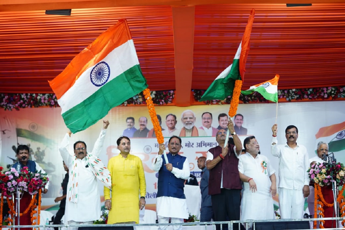 Tiranga Yatra: भव्य तिरंगा यात्रा से गूंजा रायपुर, सीएम साय की अगुवाई में निकली तिरंगा यात्रा