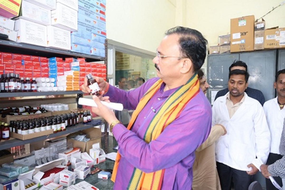 CG News: छत्तीसगढ़ के सरकारी अस्पतालों में घटिया पैरासिटामोल की सप्लाई, CGMSC ने कंपनी के खिलाफ जारी किया नोटिस