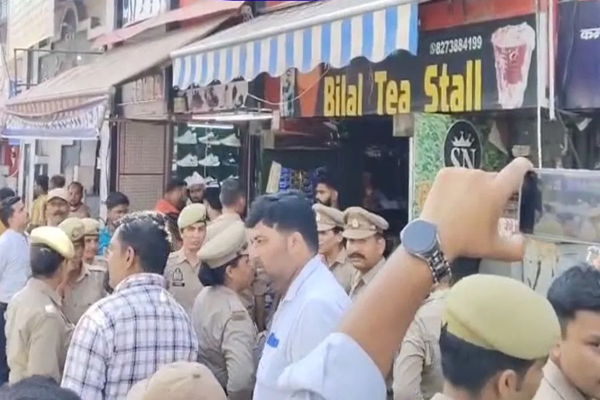 Bareilly News: बरेली में हिंसा के बीच एक्शन में प्रशासन, मौलाना तौकीर रजा की मार्केट पर चलेगा बुलडोजर, निगम ने 38 दुकानों को खाली करने का दिया अल्टीमेटम