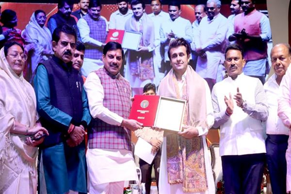MP News : सिंगर सोनू निगम को मिला राष्ट्रीय लता मंगेशकर सम्मान, मुख्यमंत्री मोहन यादव ने किया सम्मानित