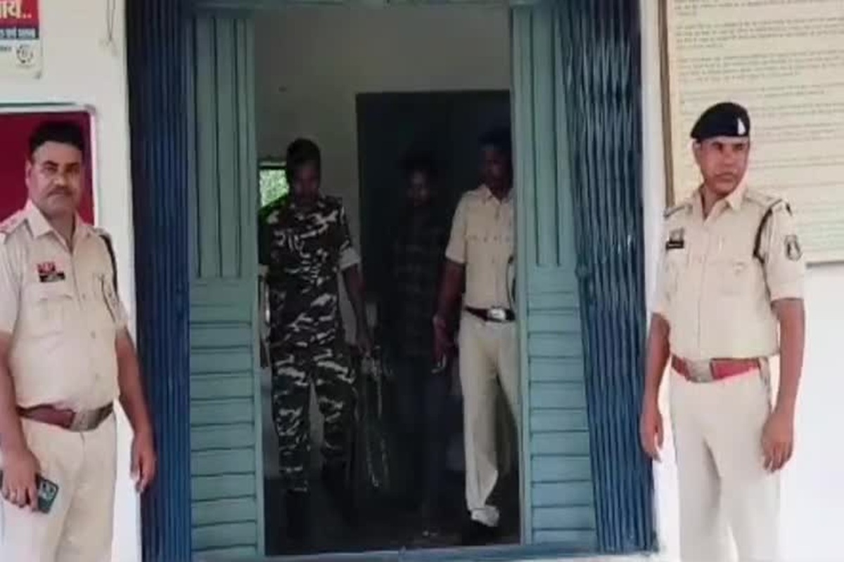 Ramanujganj News: प्रेमी ने प्रेमिका को मिलने के लिए नदी किनारे बुलाया, फिर युवती के साथ कर गया बड़ा कांड