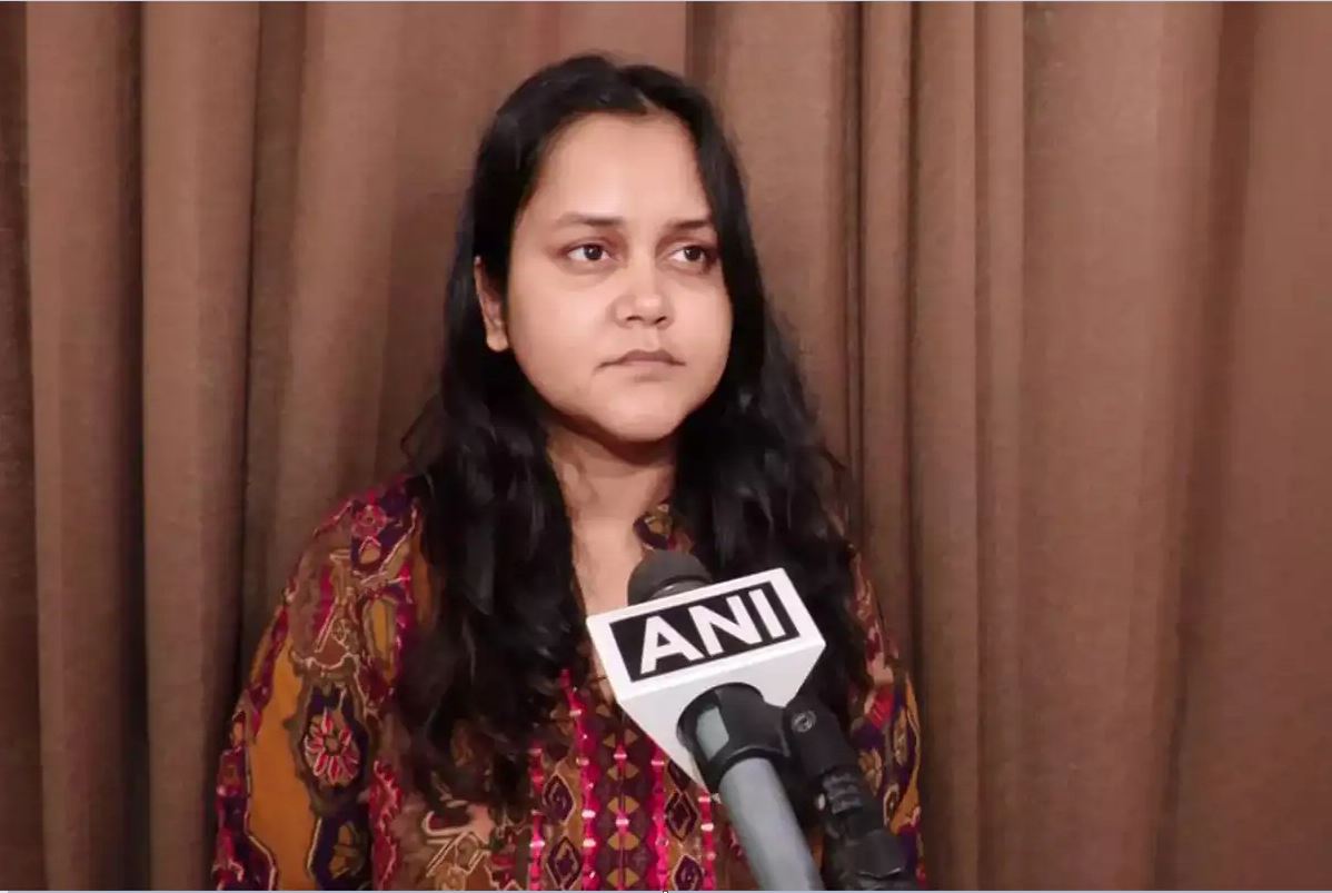 Aishnya Dwivedi on IND PAK Match: पहलगाम हमले में मारे गए शुभम द्विवेदी की पत्नी ऐशन्या की अपील, कहा ‘भारत-पाक क्रिकेट मैच देखने मत जाइए’