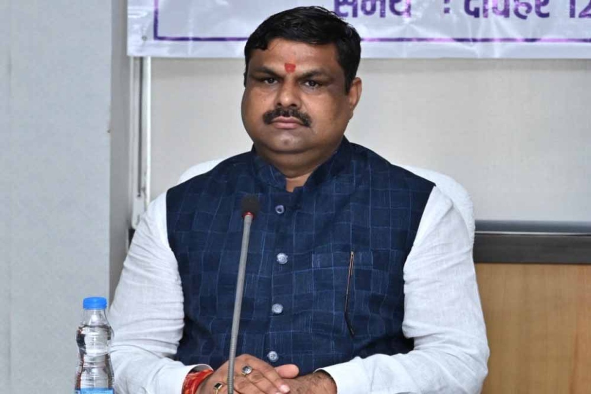 CG News: छत्तीसगढ़ में हुई इस शिक्षक भर्ती की होगी जांच, शिक्षा मंत्री गजेंद्र यादव ने दिए आदेश, कहा- भ्रष्टाचार और लापरवाही नहीं होगी बर्दाश्त