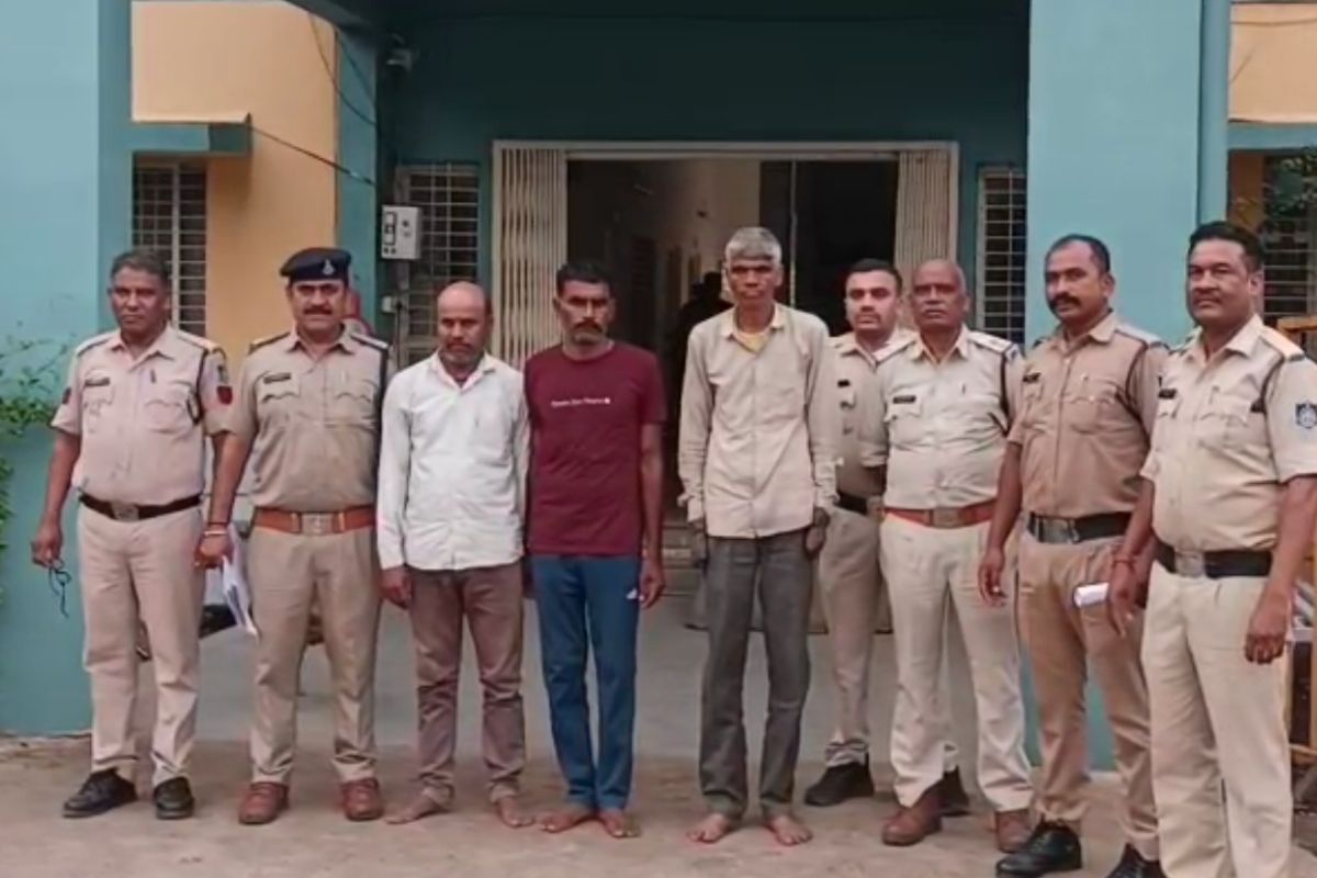 Harda Crime News: बार-बार परेशान करता था प्रेमी, फिर अवैध संबंध में महिला ने उठाया ये कदम, पति संग मिलकर दिया वारदात को अंजाम