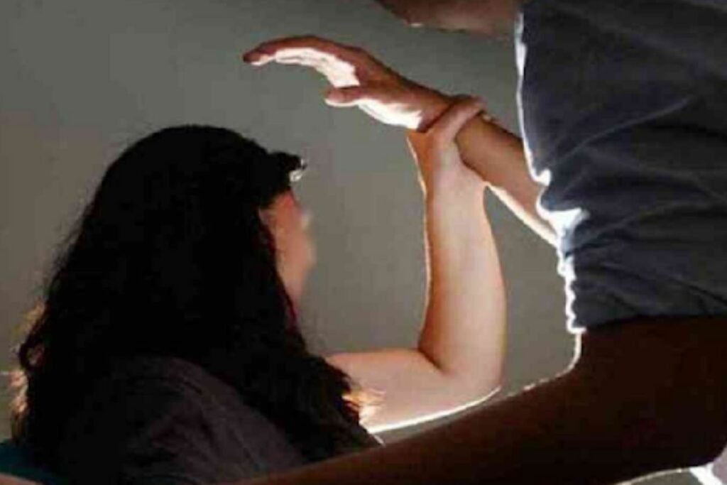 Indore Crime News, Indore news, Indore harassment case, Indore tribal girl complaint, Indore police action, Indore Shadab Ali case, Indore WhatsApp harassment, Indore tribal girl safety, Indore crime news, Indore molestation case, Indore harassment investigation, Indore youth complaint, Indore police arrest,