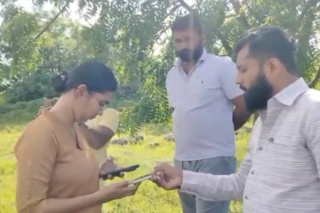 Solapur IPS Video Anjana Krishna: महिला अफसर ने फोन पर डिप्टी सीएम को ही पहचानने से कर दिया इंकार / Image Source: Viral video