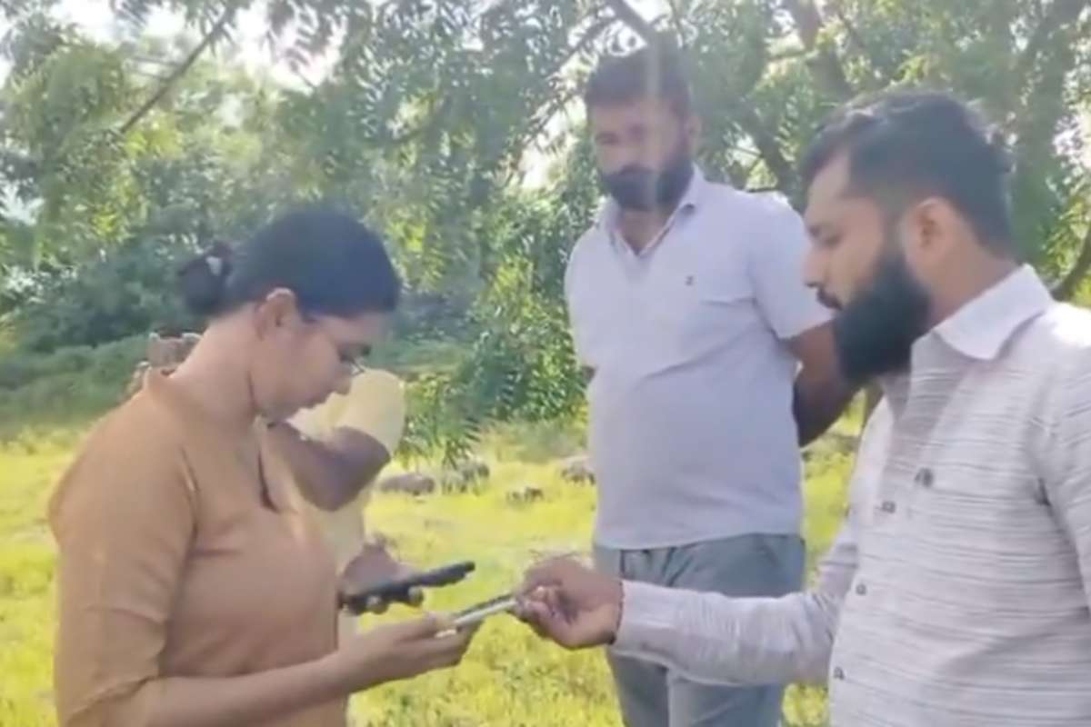 IPS Anjana Krishna Video: महिला अफसर ने फोन पर डिप्टी सीएम को ही पहचानने से कर दिया इंकार, डीएसपी मैडम बोलीं- कौन हैं नहीं पहचानती आपको, जानिए क्या बोले उपमुख्यमंत्री