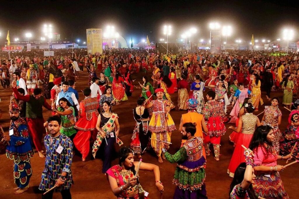 MP Garba 2025, Bhopal Garba 2025, Madhya Pradesh Garba rules, Bhopal Sant Samaj Garba, Garba event security Bhopal, Garba anti-obscenity measures, Bhopal Navratri Garba protest, Madhya Pradesh religious event rules, Sant Samaj Garba announcement, Garba 2025 Bhopal guidelines, Garba organizers Bhopal, Garba event discipline MP, Anti-jihad entry Garba Bhopal, Navratri Garba safety measures, Bhopal Garba cultural event, Garba event protests MP