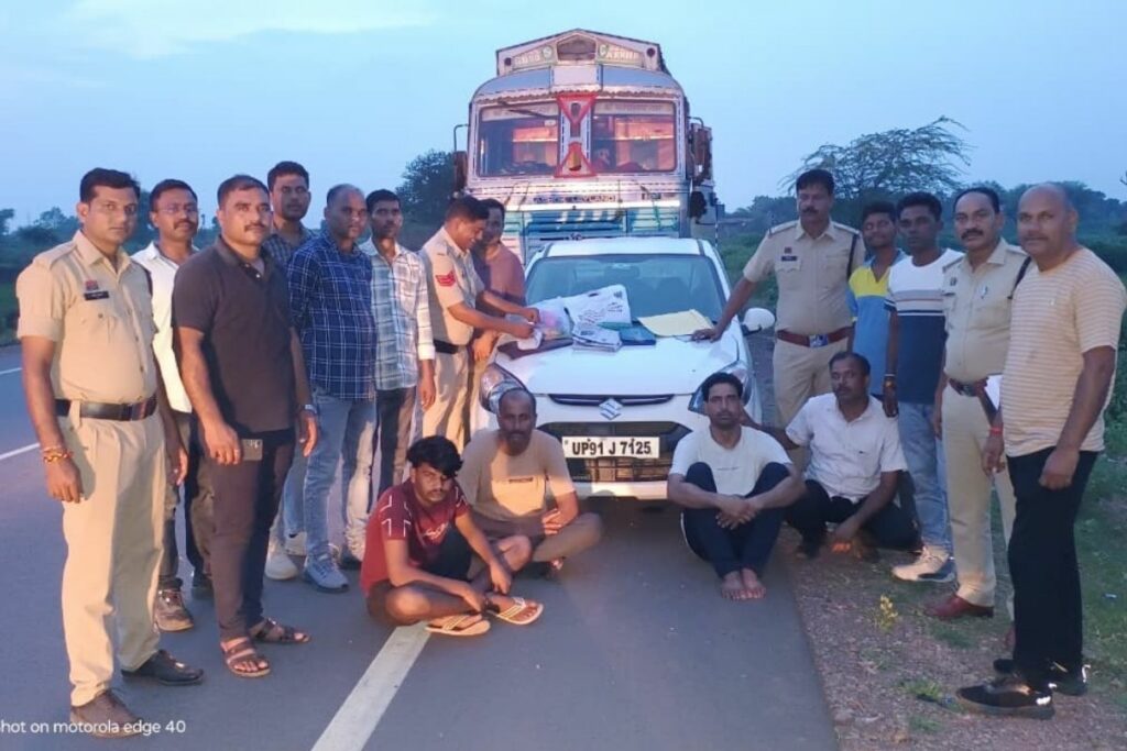 Mungeli News, Chhattisgarh fake liquor bust, Mungeli fake alcohol raid, Fastrpur police liquor seizure, Chhattisgarh liquor smuggling, Fake liquor gang arrest, Mungeli alcohol crackdown, Chhattisgarh illegal liquor trade, Fake country liquor Chhattisgarh, Chhattisgarh police liquor bust,