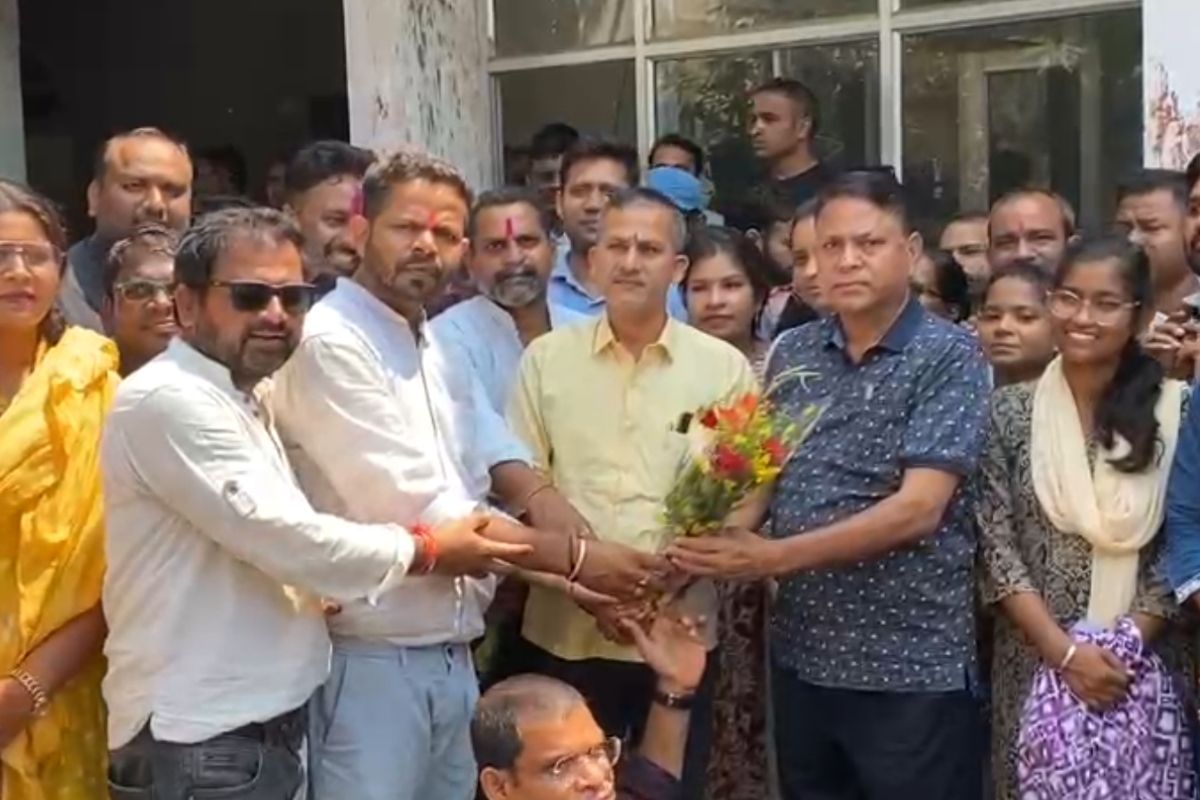 NHM Employees Strike News: 33 दिन का आंदोलन, इतने NHM कर्मचारी बर्खास्त… अब ड्यूटी पर लौटे! हड़ताल खत्म कर सभी ने दी जॉइनिंग