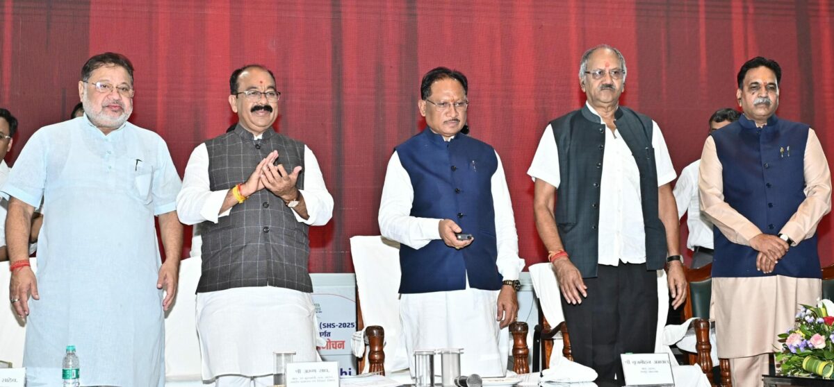 RAIPUR NEWS: पीएम आवास योजना के 11 हजार लाभार्थियों को कराया गृहप्रवेश, स्वच्छता, आवास और लोक कल्याण उत्सव में हुए शामिल मुख्यमंत्री साय