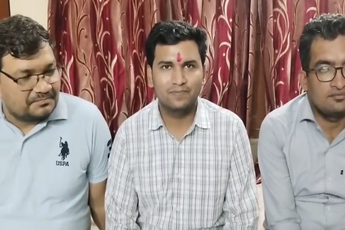 MPPSC Result 2024: एमपीपीएससी की चयन सूची में देवांशु शिवहरे का पहला स्थान, डिप्टी कलेक्टर बनकर रोशन किया नाम