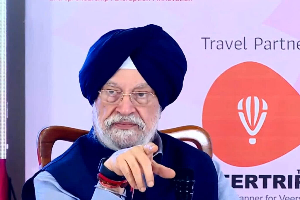 Natural Gas Reserves in India: अंडमान सागर में मिला नेचुरल गैस का विशाल भंडार / Image: Hardeep Singh Puri X