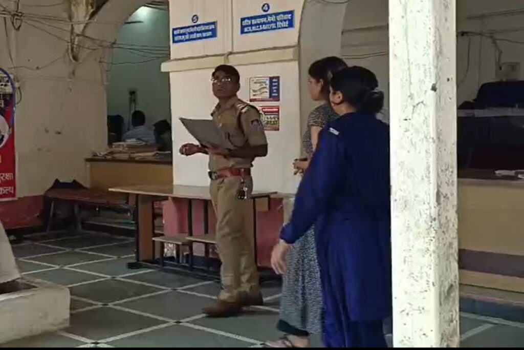 Tikamgarh News, image source: ibc24