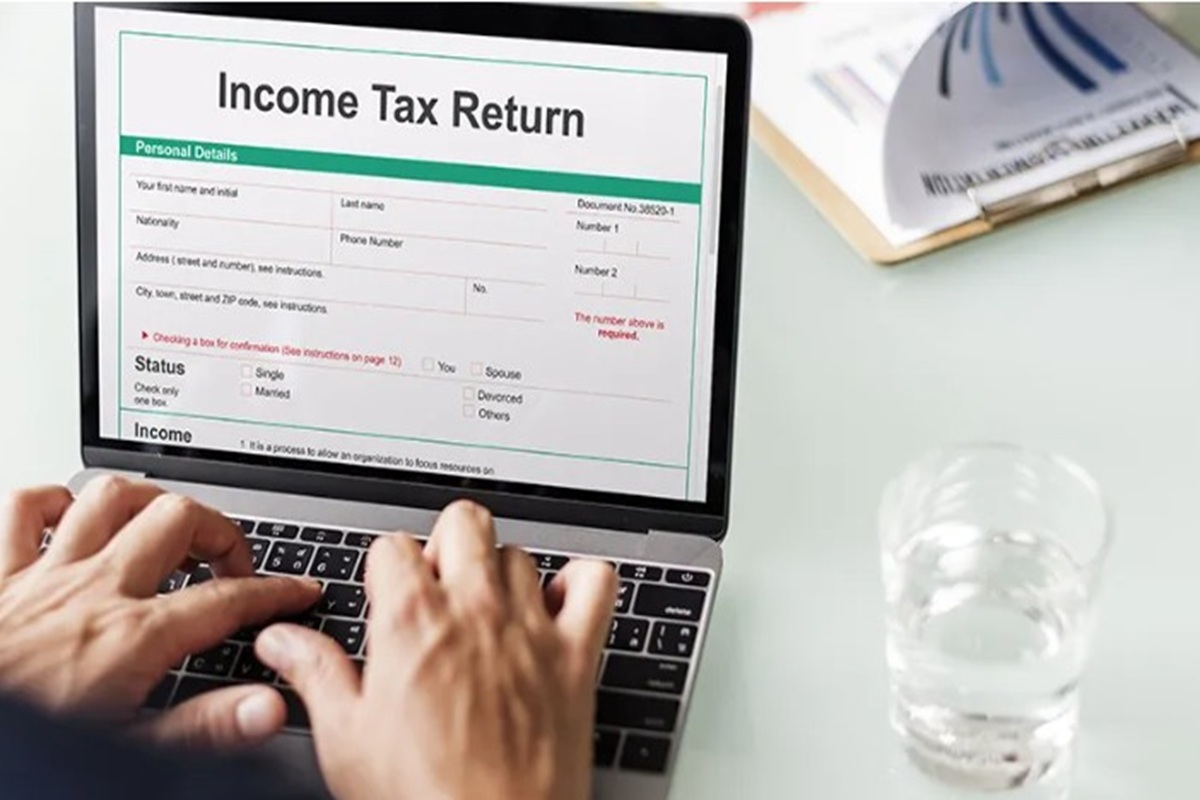 Income Tax : 67 लाख में घर बेचा, ITR में दिखाया सिर्फ 1690 रुपये की आय!, तगड़ा जुगाड़ देख आयकर विभाग हैरान