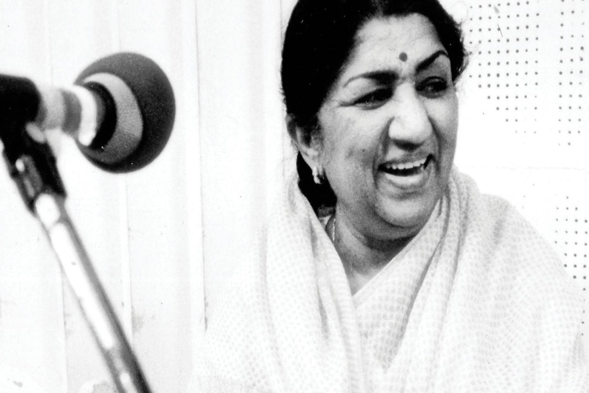 Lata Mangeshkar Birth Anniversary: हर दिल की धड़कन, सुरों की रानी! लता मंगेशकर की आवाज़ का जादू आज भी बरकरार..