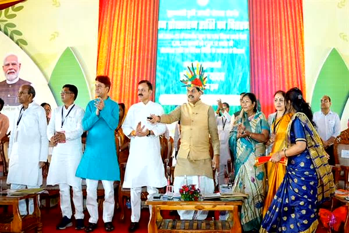 MP News: दीपावली से पहले किसानों को बड़ा तोहफा, सीएम मोहन ने अन्नदाताओं के खाते में ट्रांसफर की बोनस की राशि