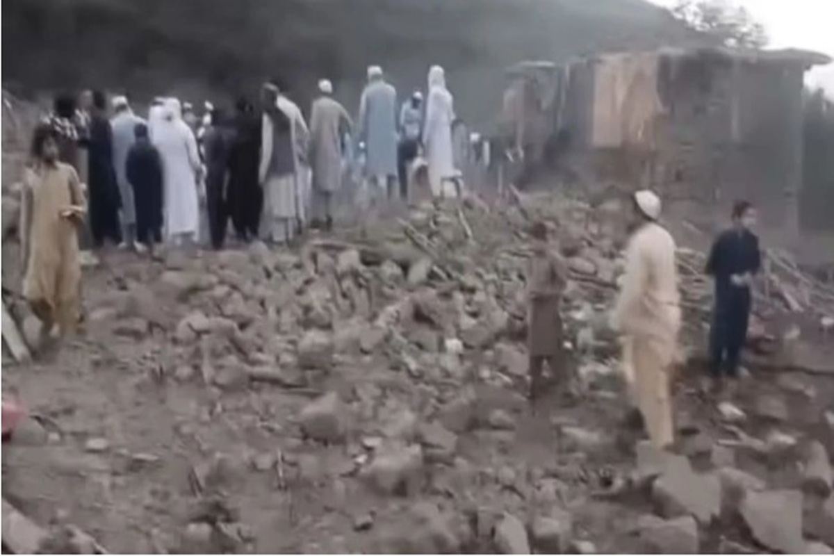 Khyber Pakhtunkhwa Massacre: एयरस्ट्राईक से फिर दहला पाकिस्तान, घाटी में बमबारी से 30 लोगों की मौत