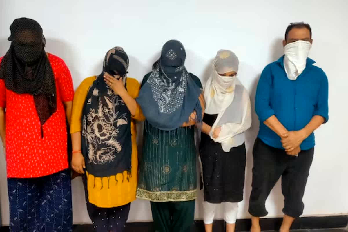 Sex Racket in Mumbai: मुंबई में देह व्यापार का भांडाफोड़, युवकों के साथ संदिग्ध हालत में मिली गुजरात, बंगाल और उत्तर प्रदेश से आई युवतियां