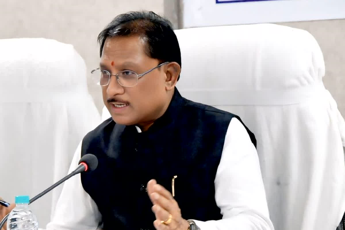 CM Sai Today Program: छत्तीसगढ़ महतारी पर माल्यार्पण से लेकर पीएम मोदी की अगवानी तक, आज इन कार्यक्रमों में व्यस्त रहेंगे सीएम साय