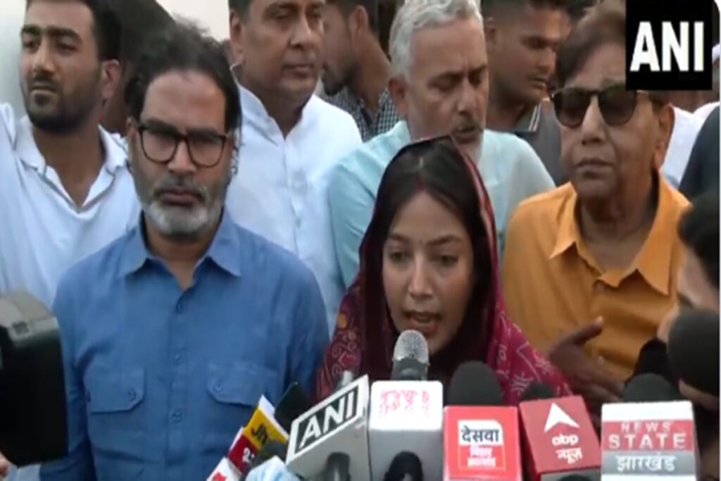 Pawan Singh Vs Jyoti Singh. Image Source- ANI