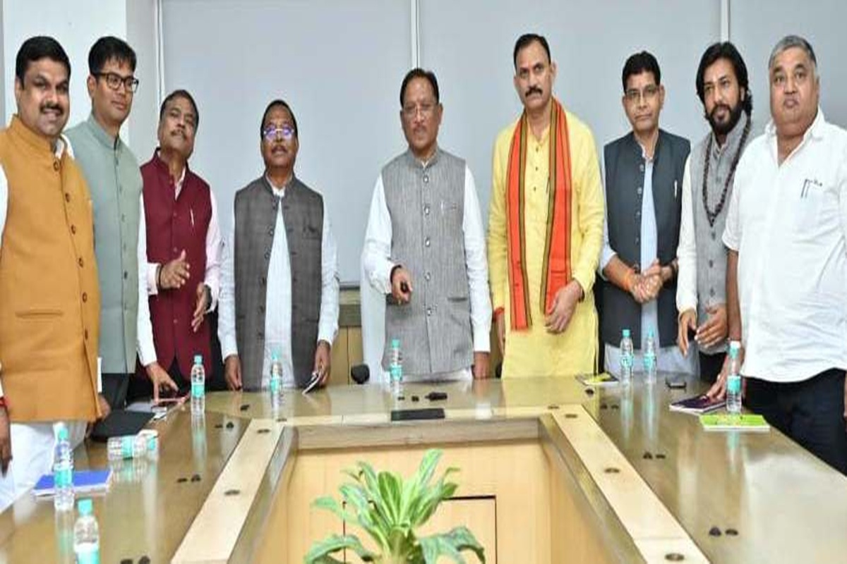 CG News: छात्रों को मिलने वाली छात्रवृत्ति में अब नहीं होगी देरी, साय सरकार ने तय किया समय, इन चार महीनों में खातों में भेजे जाएंगे पैसे