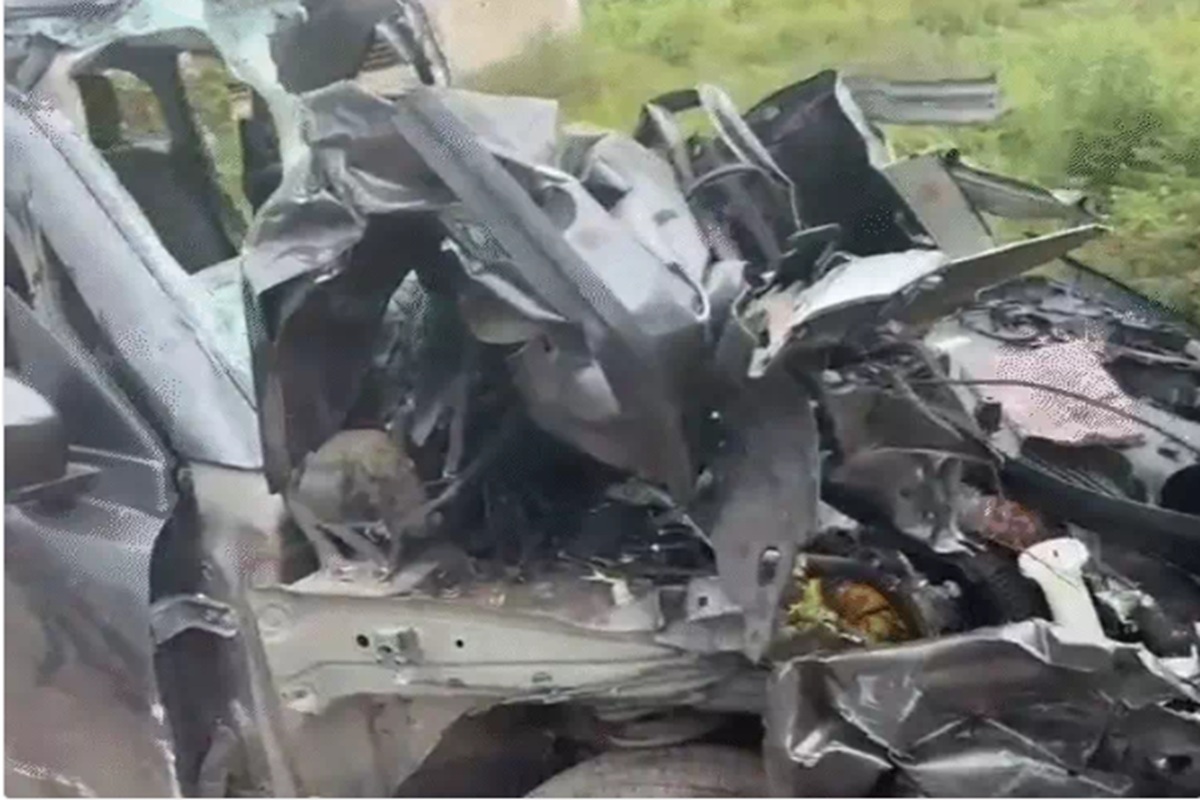 Road Accident: नेशनल हाइवे पर बस से टकराते ही कार के उड़े परखच्चे, मध्यप्रदेश के तीन रेस्टोरेंट कारोबारियों की दर्दनाक मौत, इस जगह से लौट रहे थे तीनों