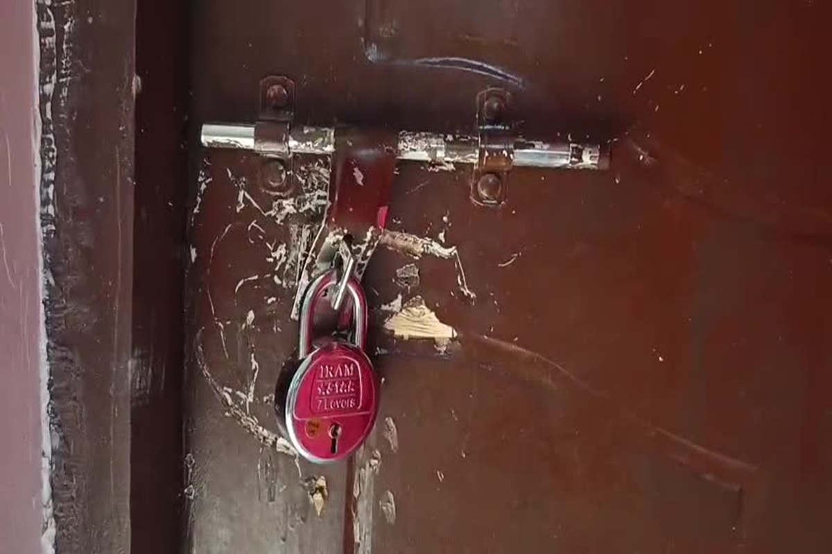 Ambikapur News: धनतेरस को BJP विधायक के घर दिन दहाड़े चोरी, ताला तोड़ पिकपअ लगाकर सामान भर रहे थे आरोपी