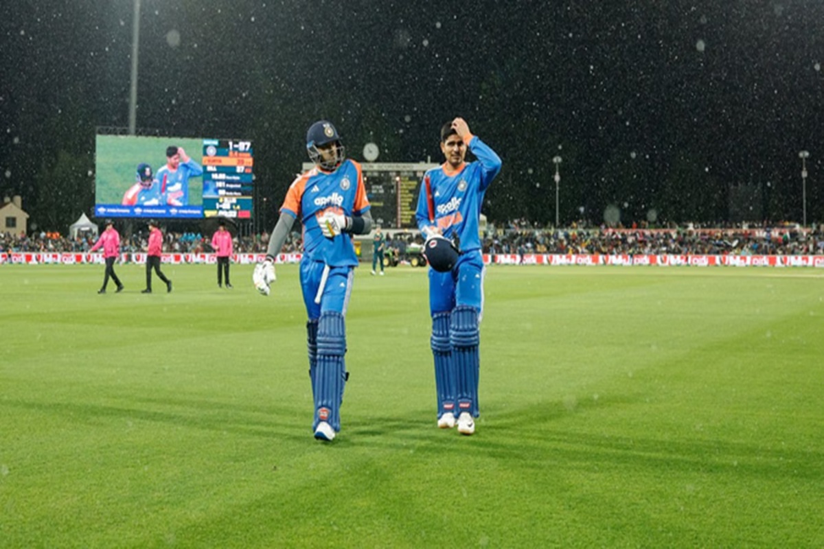 India vs Australia T20 Match: बारिश की भेंट चढ़ा भारत-ऑस्ट्रेलिया का T20 मैच, दो बार रोकना पड़ा खेल, इतने रन बना ली थी टीम इंडिया